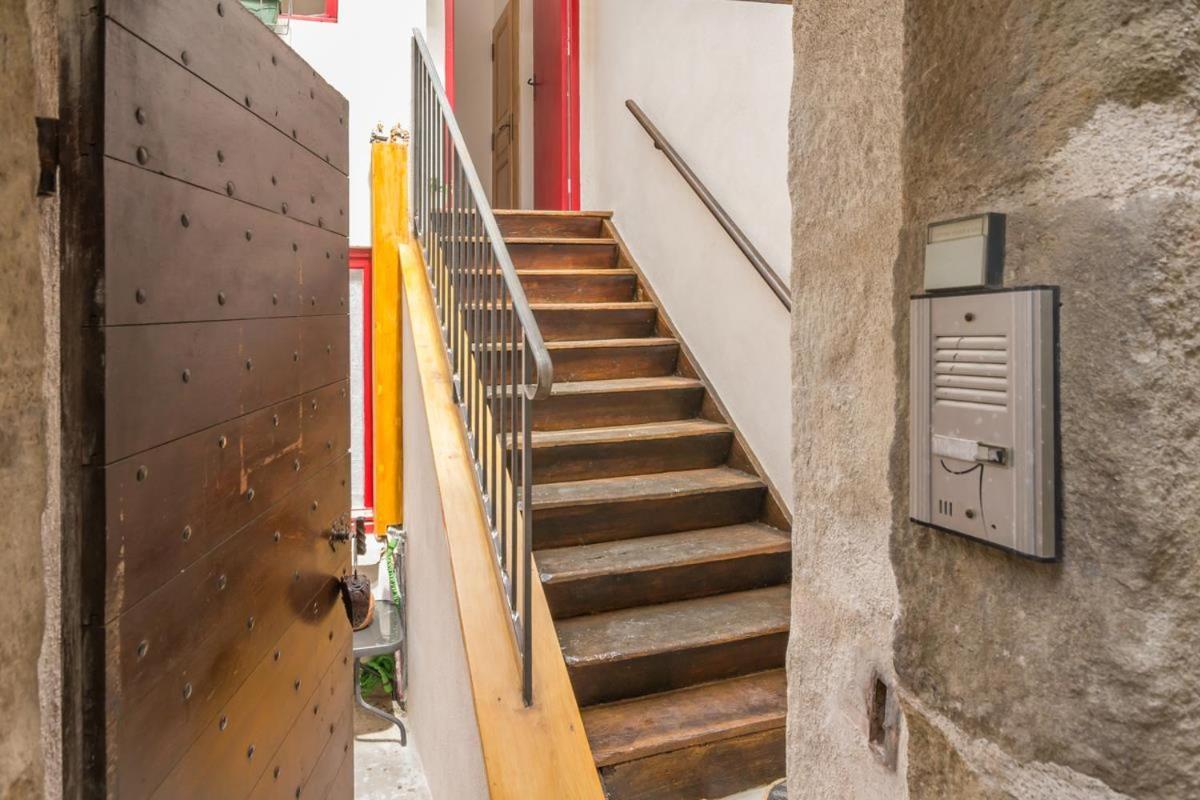 Au Coeur Du Chat Perche Arnay-le-Duc Exterior foto