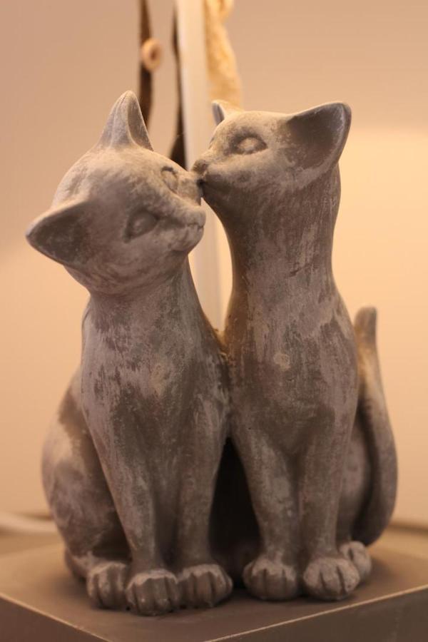 Au Coeur Du Chat Perche Arnay-le-Duc Exterior foto
